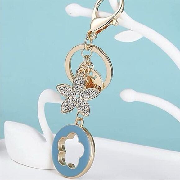 Fashionable Keychain/ Bag Charm Forever Love with Five Leaf Clover Design - Picture 2 of 4